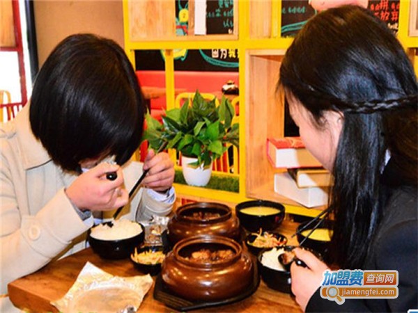 店小二黄焖鸡米饭加盟费