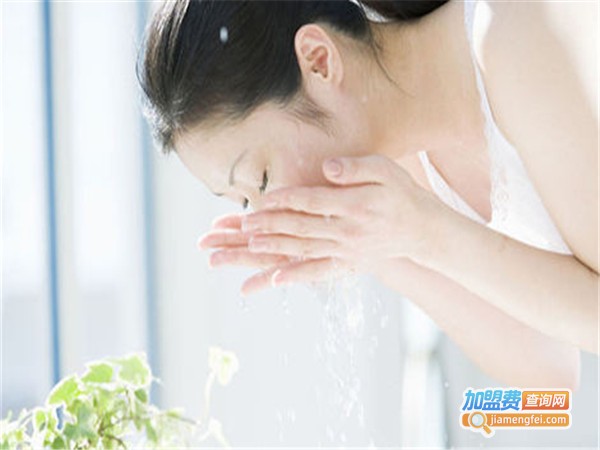 唯美纤美容加盟费