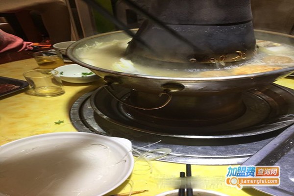 子宸房热气羊肉火锅加盟门店