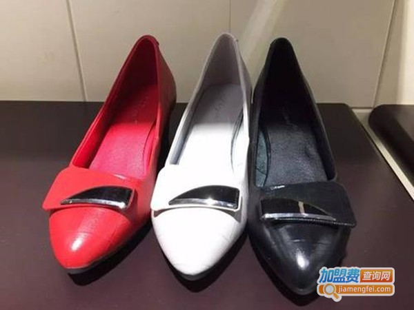 伊可维纳女鞋加盟门店