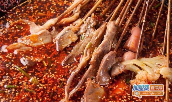 一品轩DIY麻辣串串香加盟费