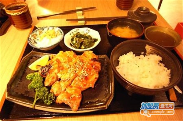 筑地屋快餐加盟费