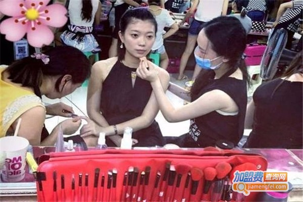 泽宇乐尚化妆培训加盟费