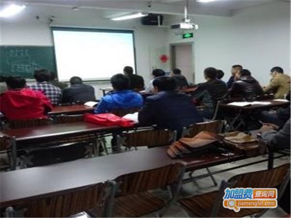 龙诚培训