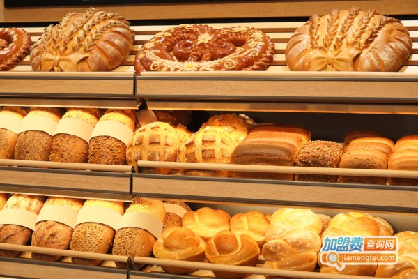 面包达人面包加盟店