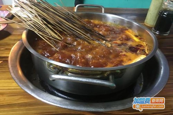 骆小小的串串加盟门店