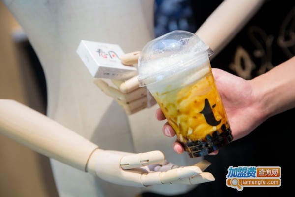 18禁茶饮加盟店