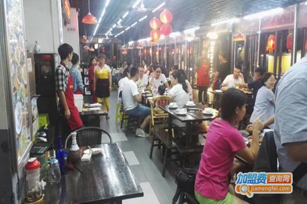 李刚串串香加盟门店