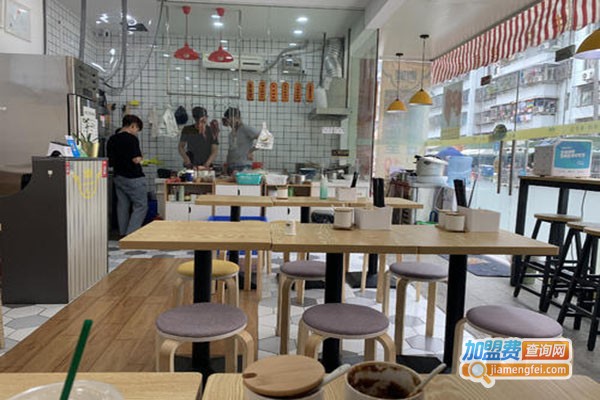 啊哩鲜切牛肉粿条加盟门店