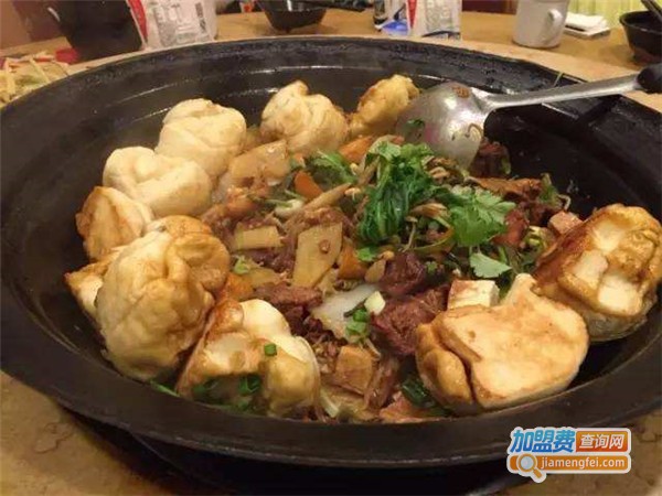 灶台王铁锅炖菜加盟费