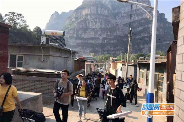 华艺名教育加盟费