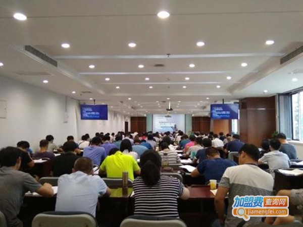 荣胜教育加盟门店