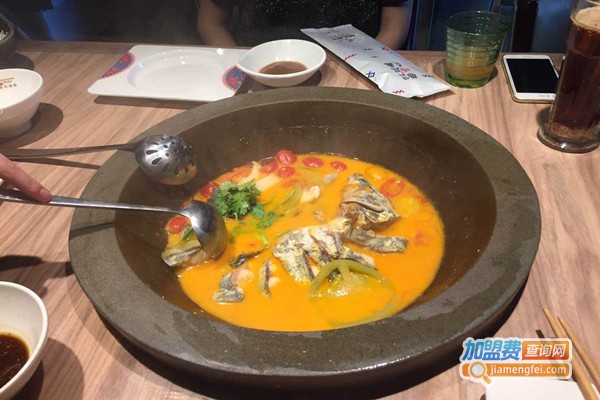 寻鱼记石锅鱼火锅加盟门店