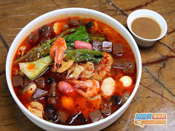 小亲新麻辣烫加盟店