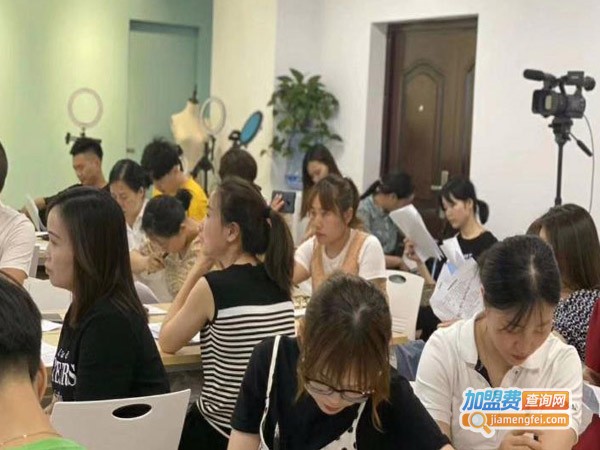 博大考神公务员培训加盟费