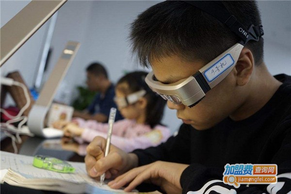 嘉铖视欣青少年视力保健加盟费