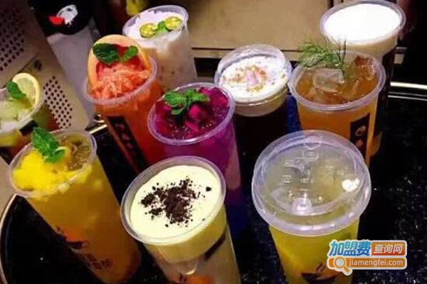 小橙大暧鲜果茶饮加盟门店