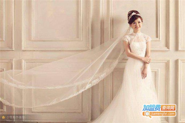 小雪婚纱摄影