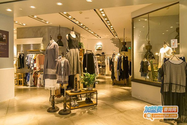 趣歌风尚女装加盟门店
