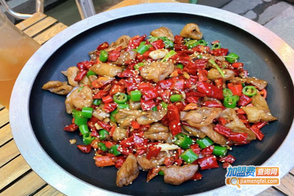 小万食堂川菜·酸菜鱼加盟费