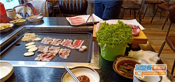 金斗笠烤肉加盟费