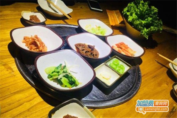 故乡村韩国料理加盟费