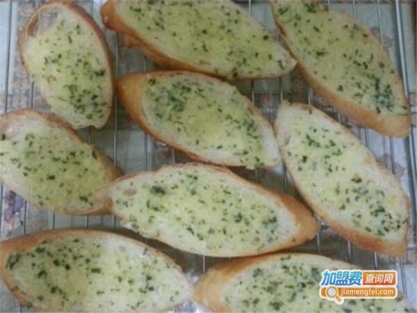 QQ香点面包加盟门店