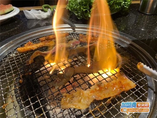 冰城地桌烤肉加盟门店