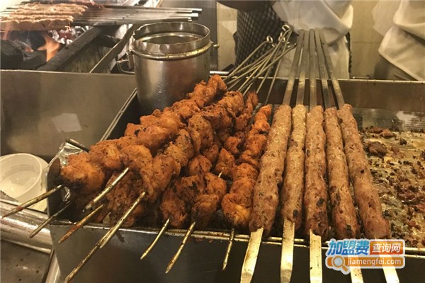 鱼匠料理·炉端烧加盟费