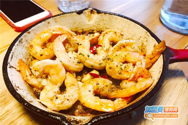 PIZZAFUOCO岩火比萨加盟费