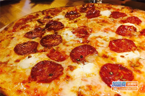 PIZZAFUOCO岩火比萨加盟费