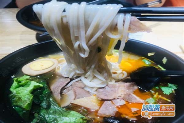 粮小吉牛肉米线加盟门店