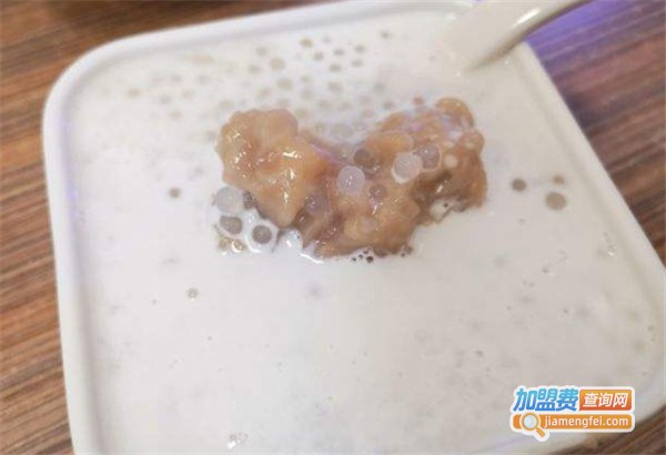 董记化州冰冻糖水店加盟费