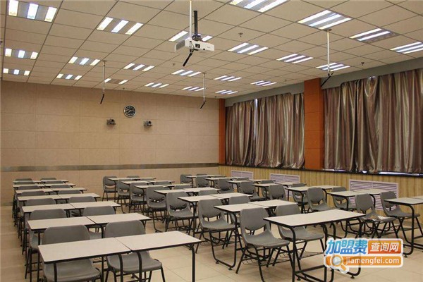 伯格雷斯外语学校加盟费