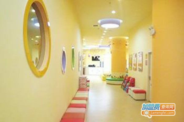 跳泥坑早教加盟门店