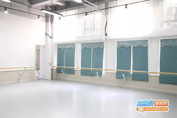 圆舞艺术培训中心加盟门店