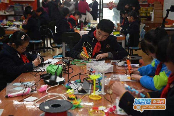 思创优学创客教育加盟费