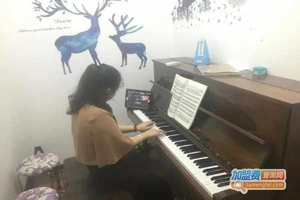 东风华艺音乐培训中心