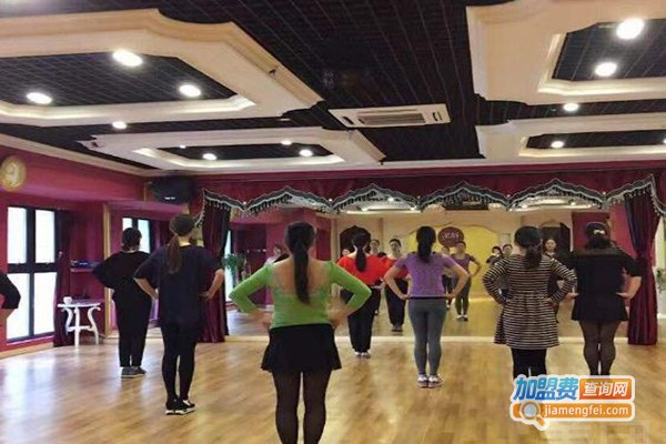 昌吉逸芳舞蹈艺术培训中心加盟费