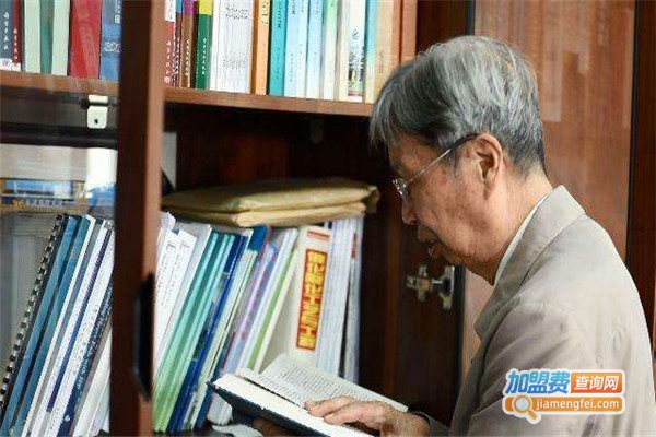 英倍外语加盟费