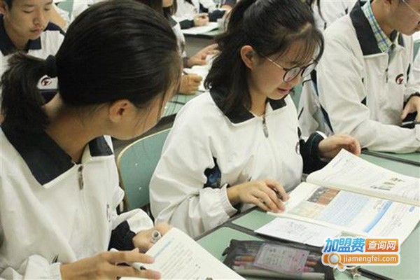 阳光培训加盟门店