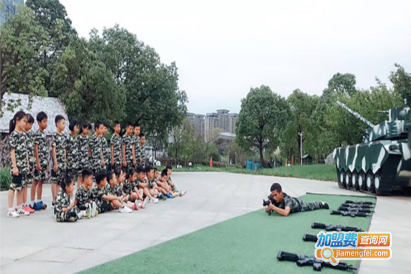 雄鹰童子军训练营加盟费