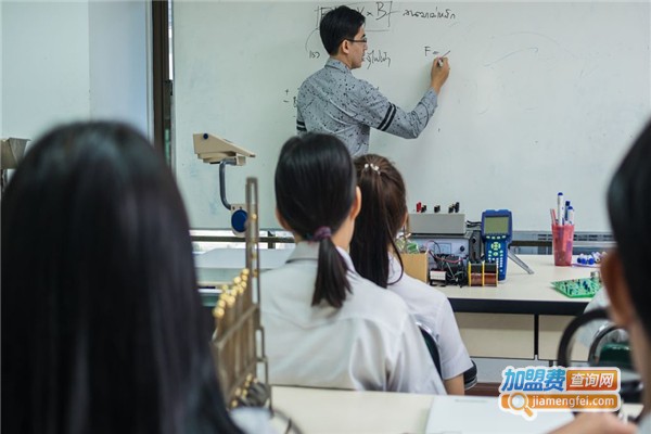 步步高辅导中心加盟费