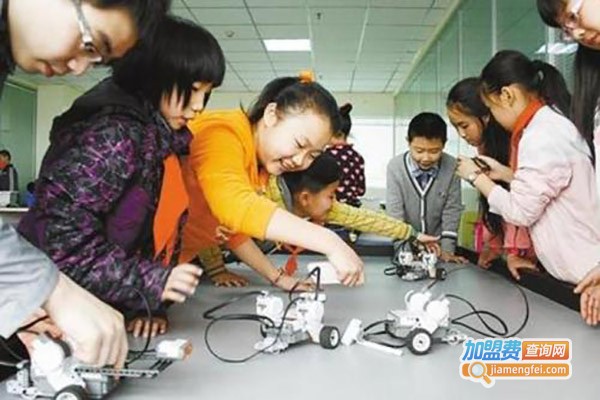第二课堂机器人教育培训加盟费