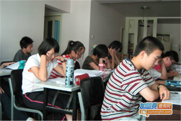 铭辰辅导学校加盟费