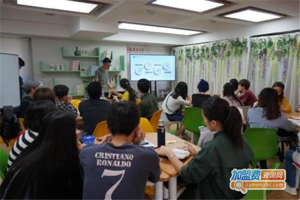 真爱教育加盟费