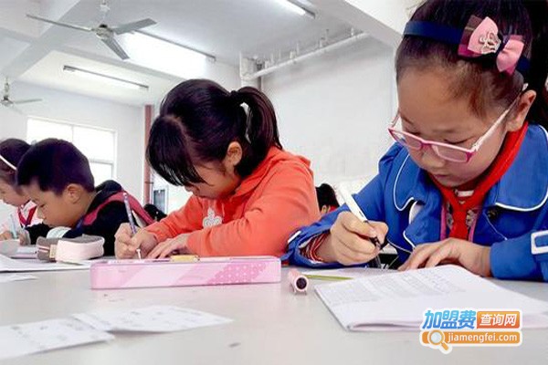 博比作文加盟