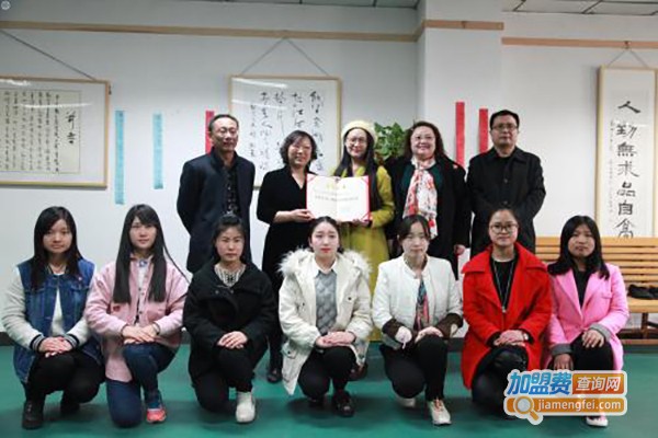 坤派巾帼女子学堂加盟费