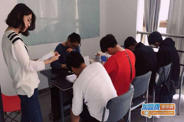 易学优教育加盟费