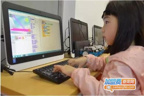 哇宝儿童编程加盟费